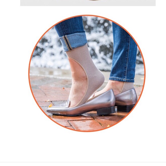 NWT KeySocks - Picture 3 of 4